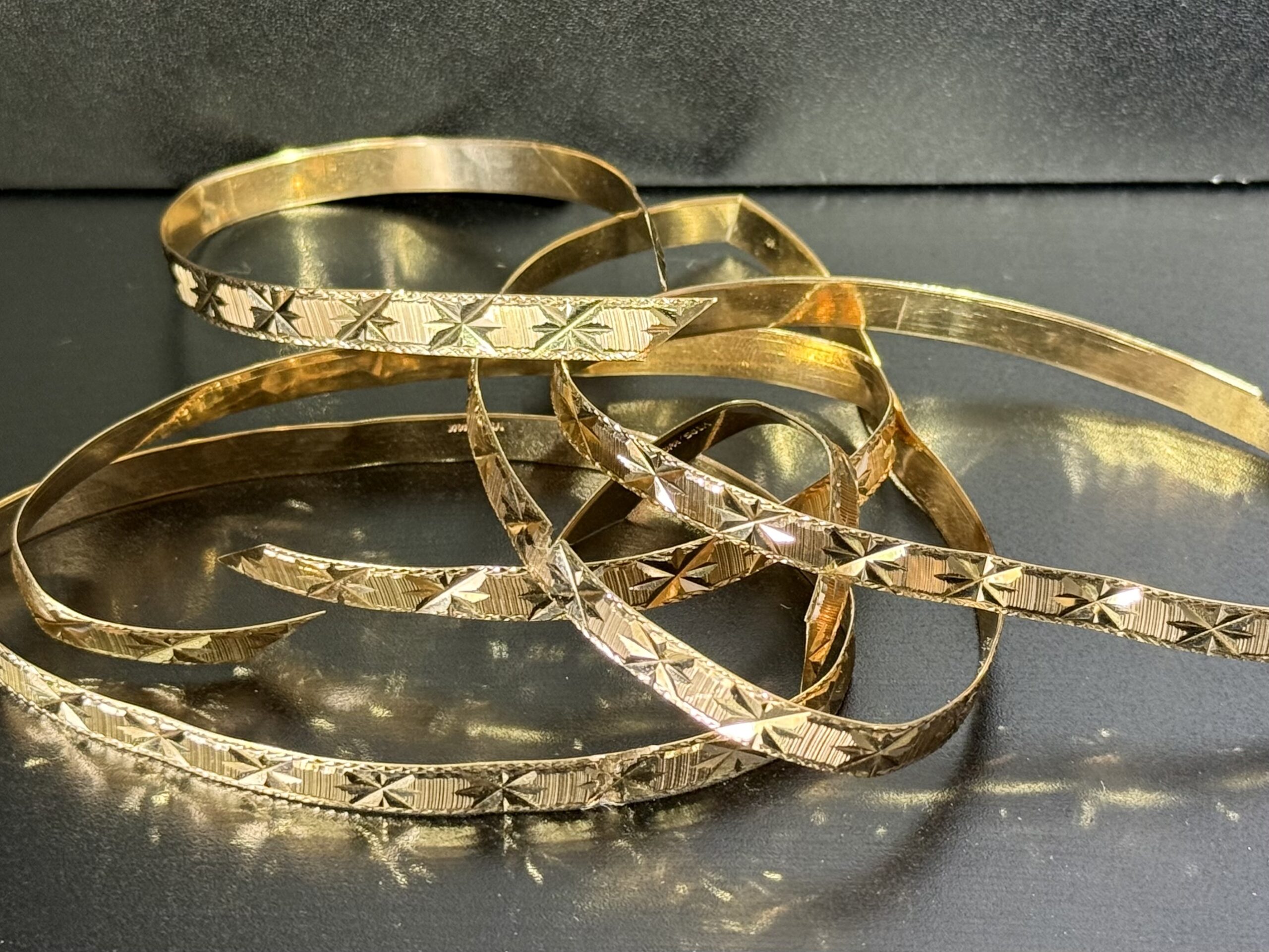 broken gold jewelry